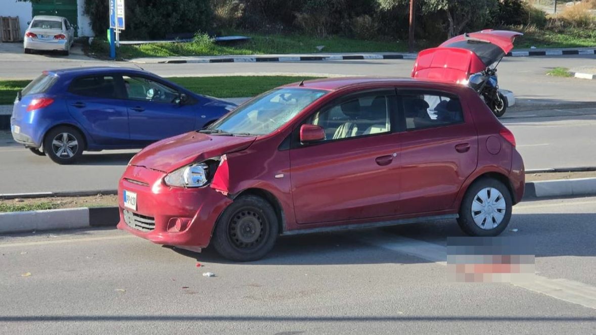 Girne'de salon araç sürücüsünün çarptığı yaya beyin kanaması geçirdi
