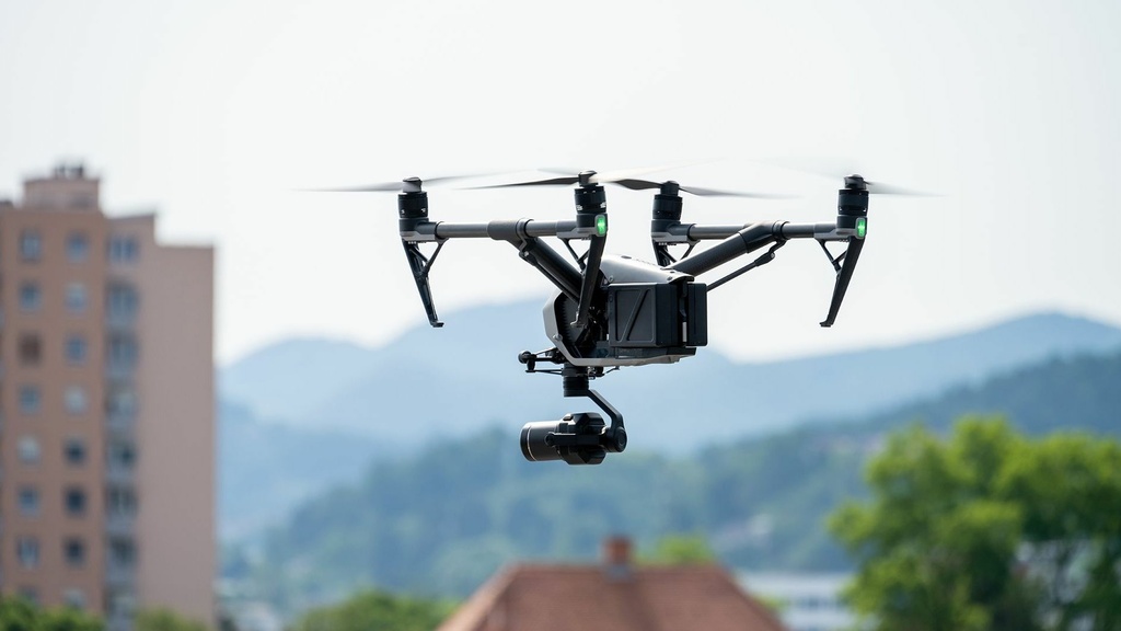 Ercan çevresindeki dron yasağı üç ay daha uzatıldı Ercan çevresindeki dron yasağı üç ay daha uzatıldı