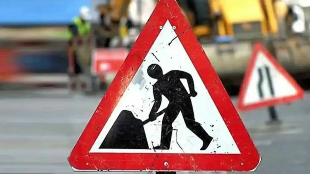 Esentepe girişindeki yol iki gün boyunca tek şeritte kullanılacak