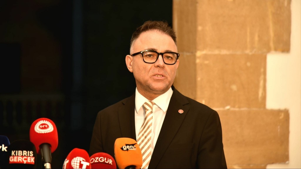 Çifte seçim için ön hazırlık başladı: Seçmenler beş pusulaya oy kullanacak