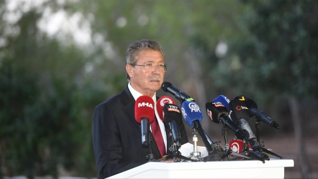 Üstel: Geçmişini unutan bir halk, geleceğini güvence altına alamaz