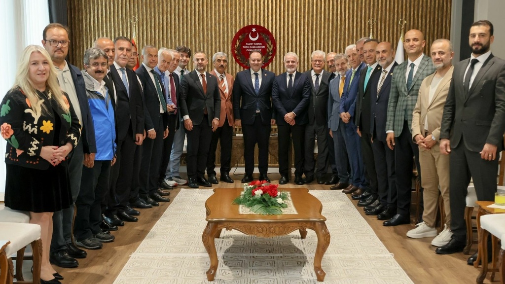 Öztürkler'den izolasyonların kaldırılması çağrısı