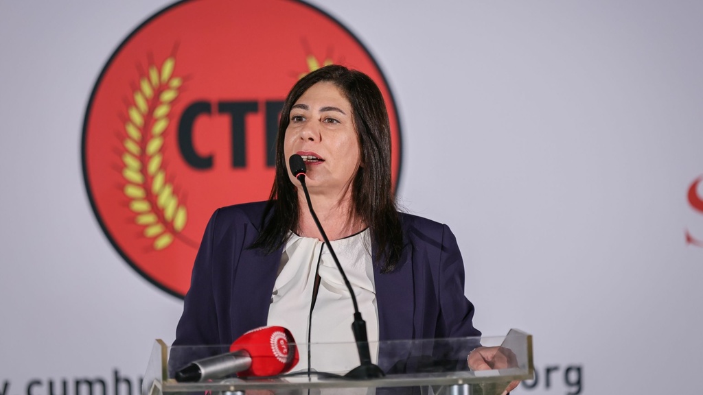 "Kendi ayaklarımız üzerinde duran, hiç kimseye bağımlı olmayan güçlü kurumlarımızı hayata geçireceğiz"