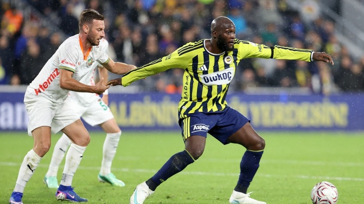 Fenerbahçe, Alanyaspor'u 3-0 mağlup etti