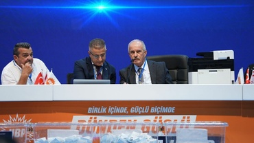 Aday belirleme seçiminin divan başkanı Paşa hastaneye kaldırıldı