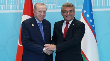 TDT Zirvesi'nde aile fotoğrafı